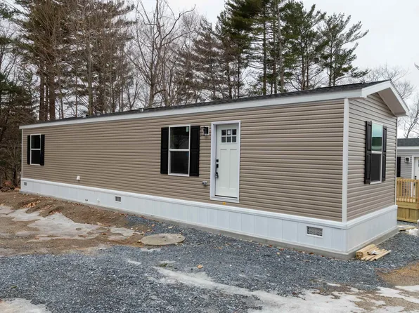 92 Ethans Way, Bennington, VT 05201