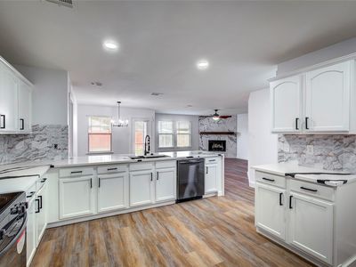 2023 Lake Trail Dr, Heartland, TX, 75126