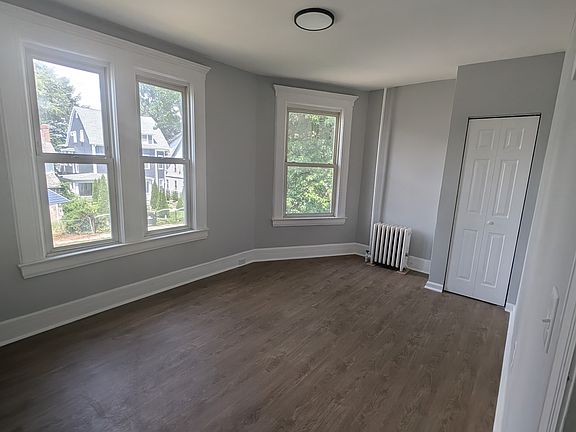 4th image of 164 4th Ave #3