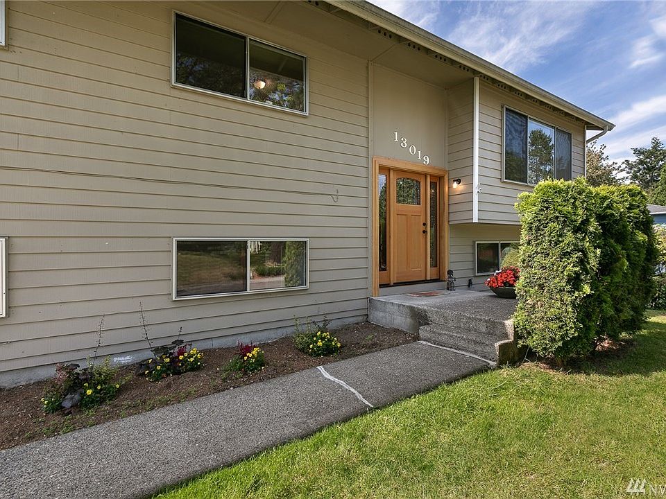1st image of 13019 NE 128th Pl