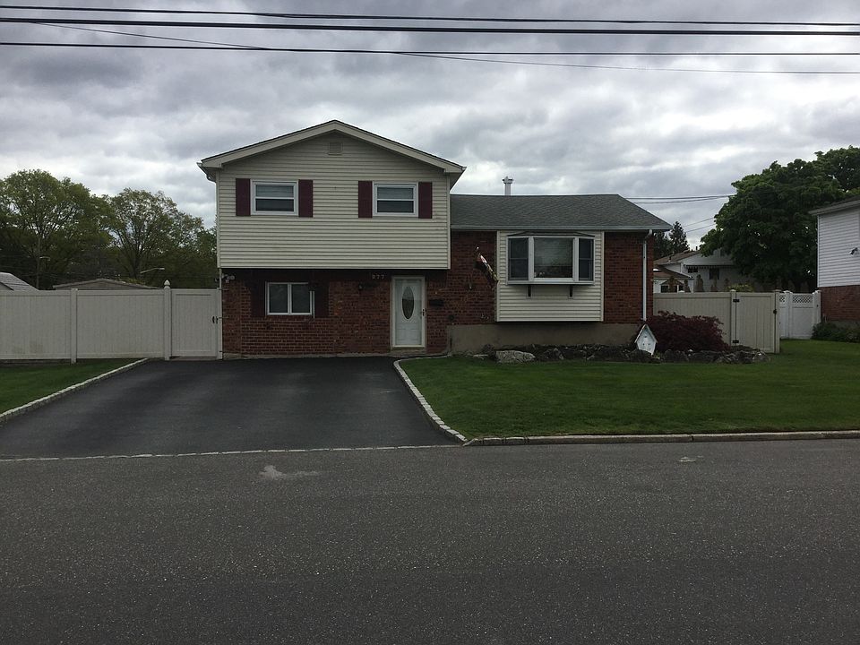 1st image of 277 W 19th St