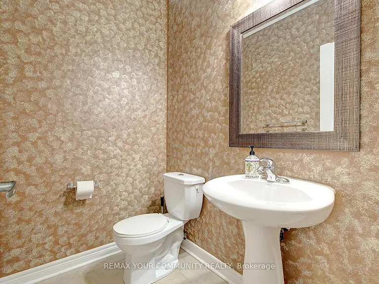 89 Maple Valley Rd — Photo 8