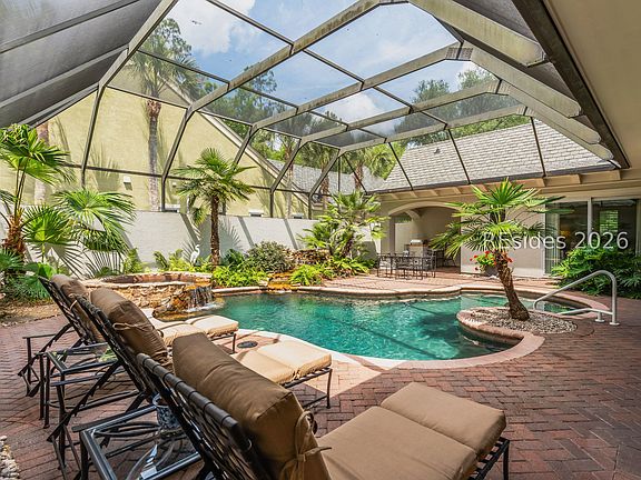 2nd image of 4 Bell Field Ct
