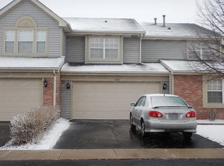 1462 Club Dr, Glendale Heights, IL 60139