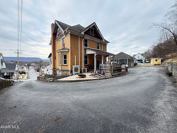 2nd image of 99 Locust St