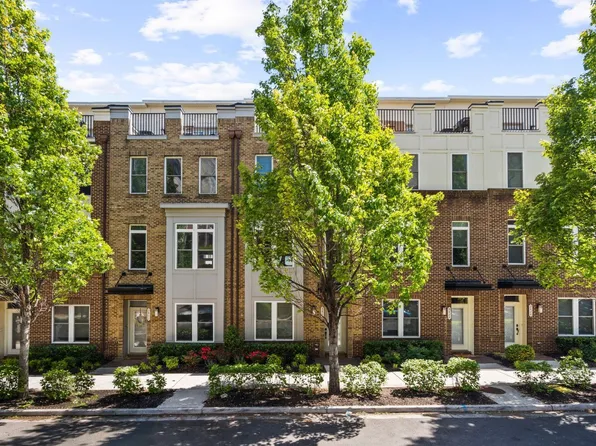 (undisclosed Address), Arlington, VA 22204