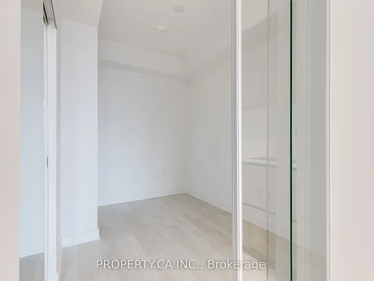 127 Broadway Ave #1401 — Photo 14
