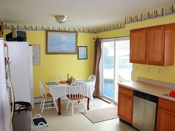 14 Bluff Road - Kitchen