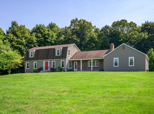 6 W Farm Ridge Rd, Newtown, CT 06470