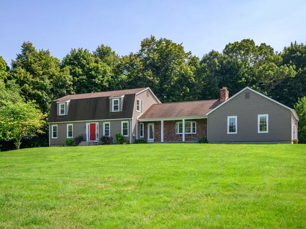 6 West Farm Ridge Road, Newtown, CT 06470
