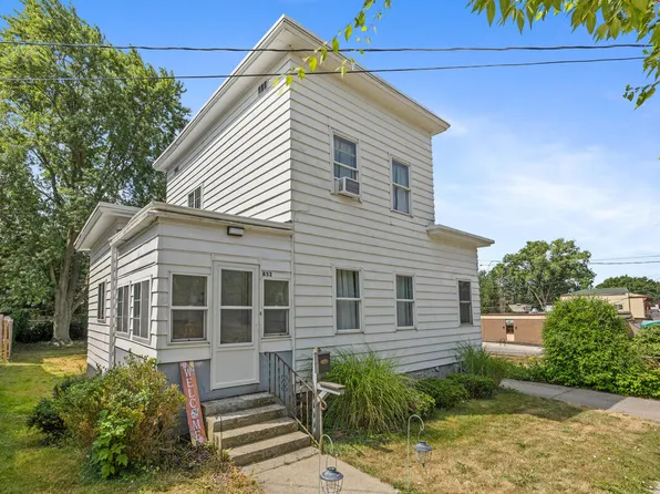 852 Leonard St NE, Grand Rapids, MI 49503