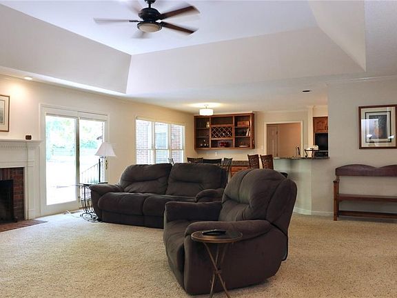 2nd image of 2517 Millbrook Dr
