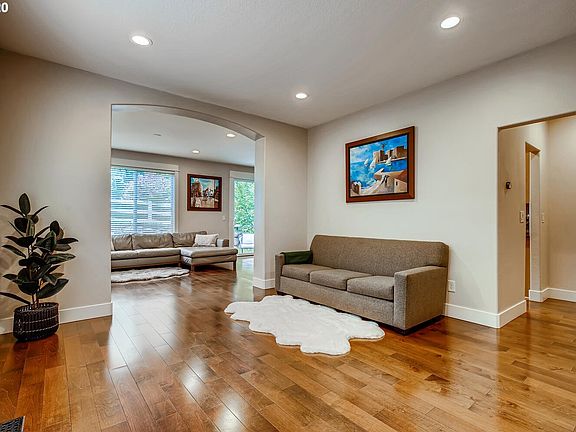 4th image of 5512 NE 44th St