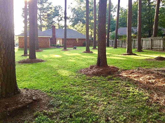 3rd image of 609 Bay Park Dr