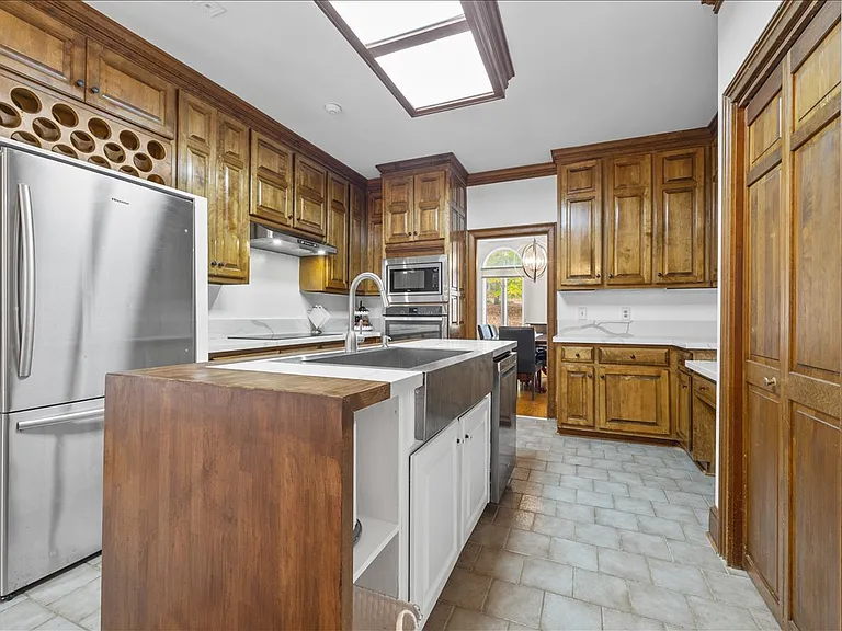 342 Graves Rd — Photo 46