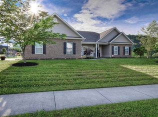 1816 Golden Oak Ln, Kingsport, TN 37664