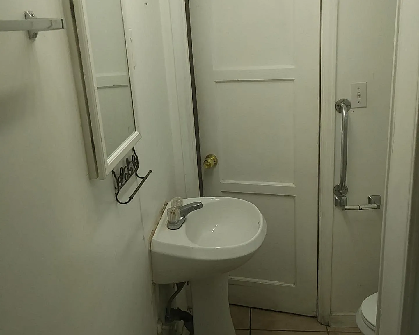 2 bed, 810 sqft, $2,400 — Photo 4