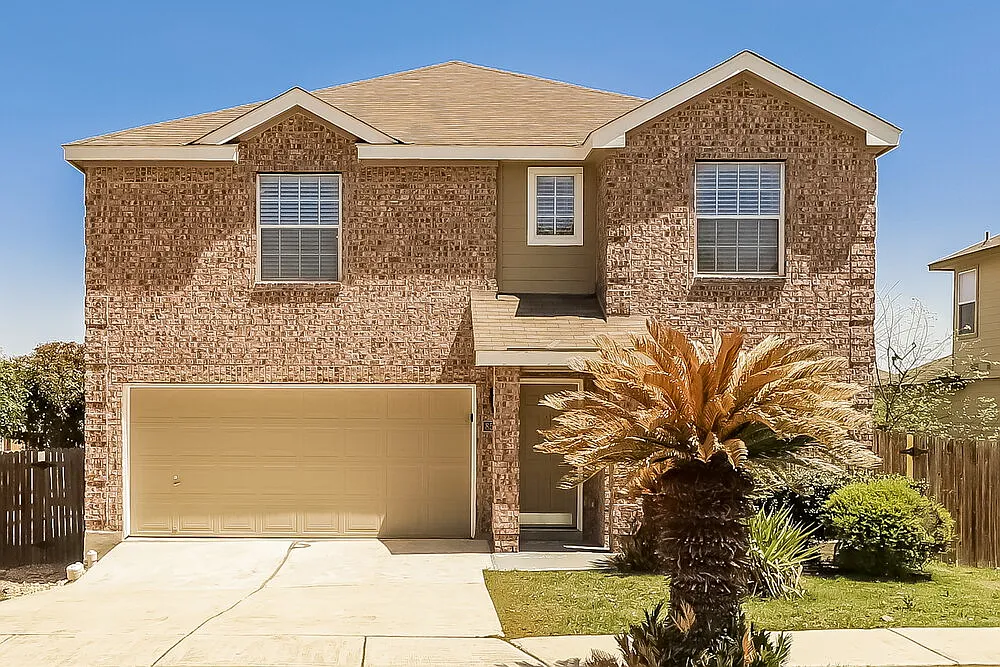 4 bed, 2.5 bath, 3026 sqft, $2,175 — Photo 1