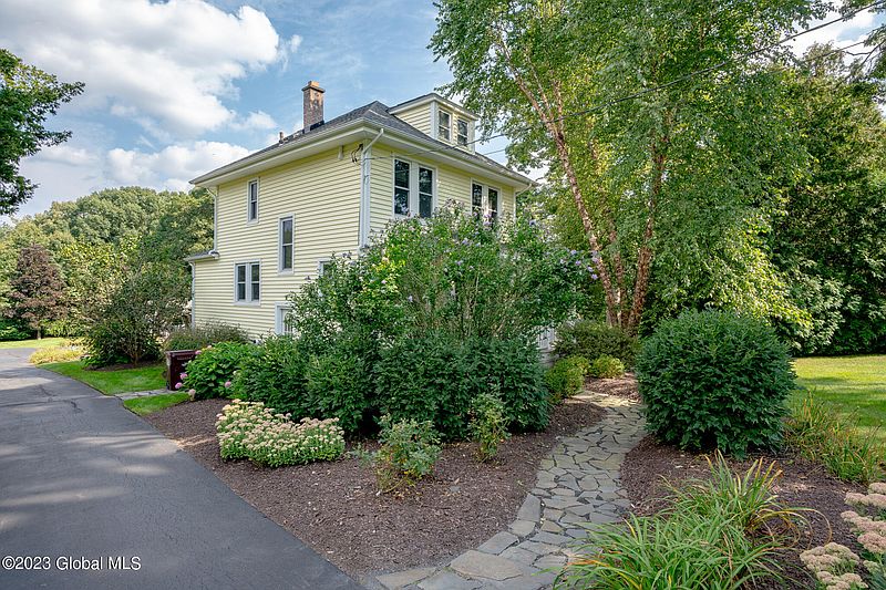 2nd image of 309 Loudon Road
