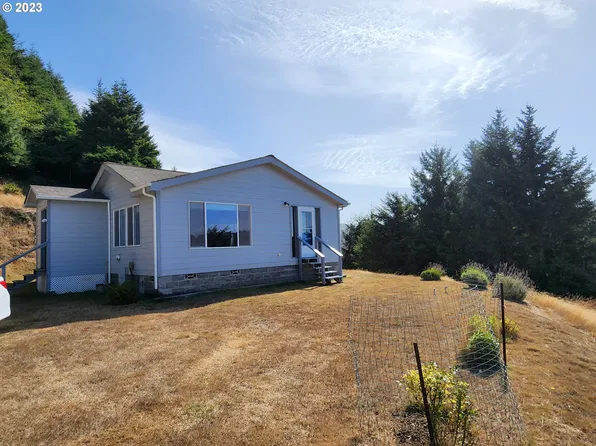 94865 N Bank Pistol River Rd, Gold Beach, OR 97444