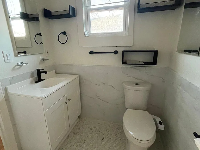 230 W Myrtle St #A — Photo 6