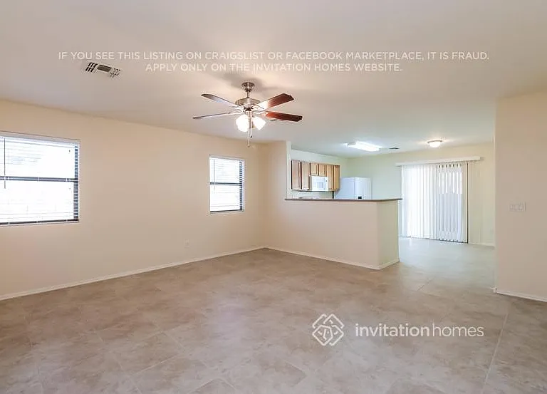 2282 E Meadow Chase Dr — Photo 4