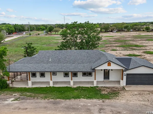13515 Quintana Rd, Von Ormy, TX 78073