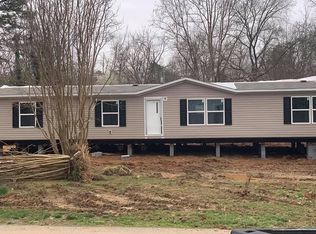 115 Midway Dr, Oliver Springs, TN 37840