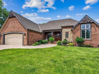 2437 N Peckham Ct, Wichita, KS, 67228