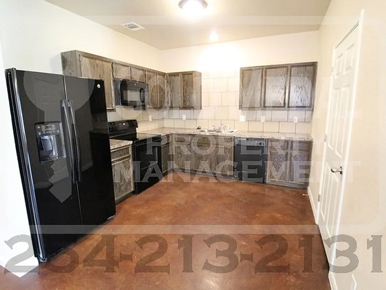 1809 Aztec Trce — Photo 5