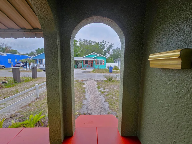 506 W Paris St — Photo 22