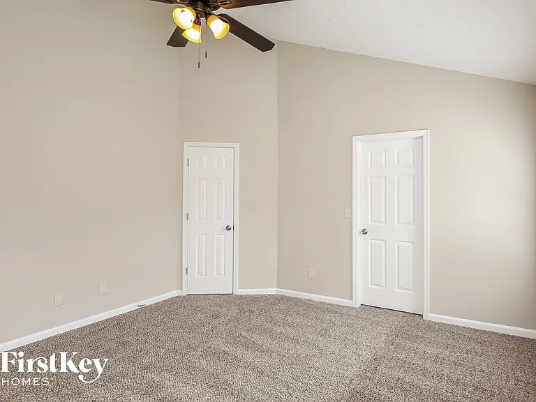 445 Windsor Brook Ln — Photo 11