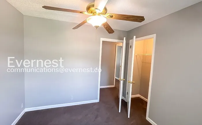 137 Jason Ct — Photo 11