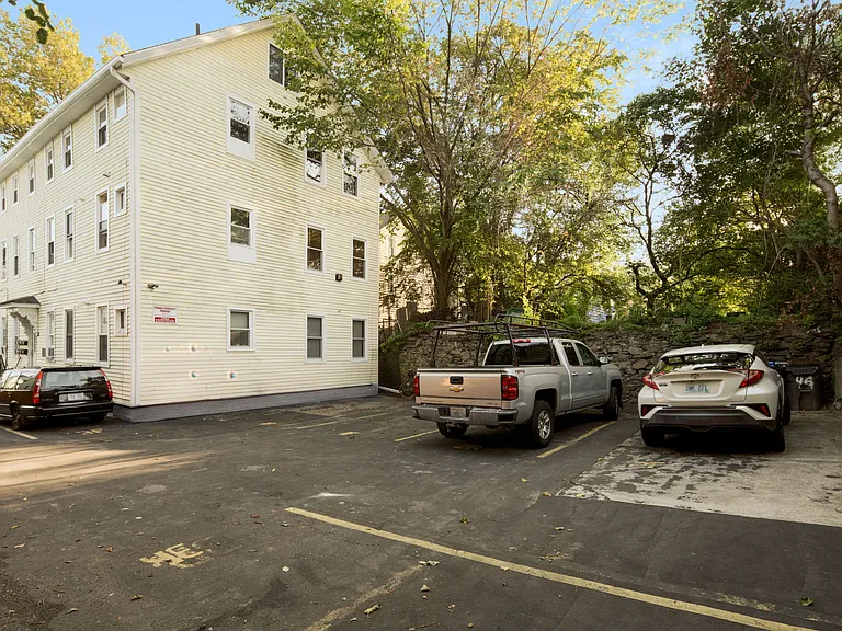 46 E Transit St #1R — Photo 17