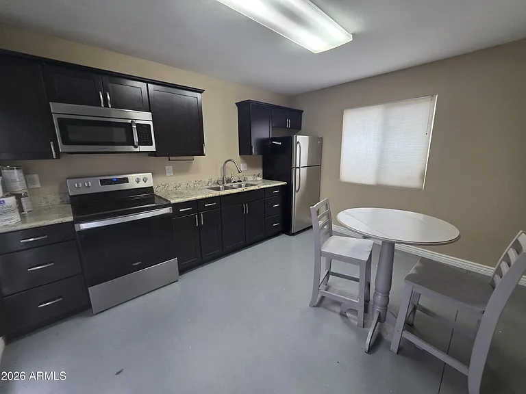 1812 E Whitton Ave — Photo 23