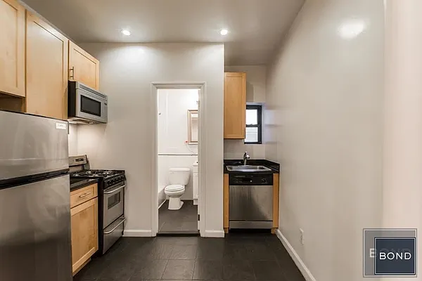 Rented by Bond New York | media 21