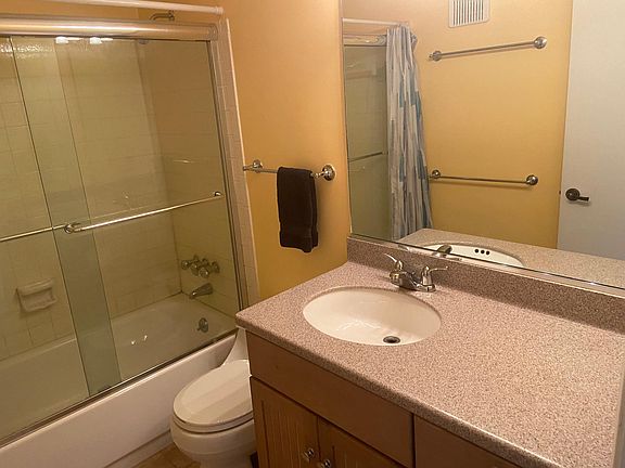 5th image of 3146 29th Ave N APT 203