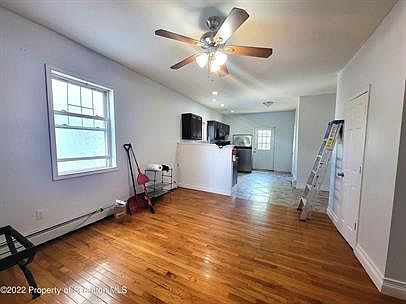 5th image of 212 Ash St #10837893