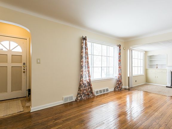 4th image of 5168 Camden Rd