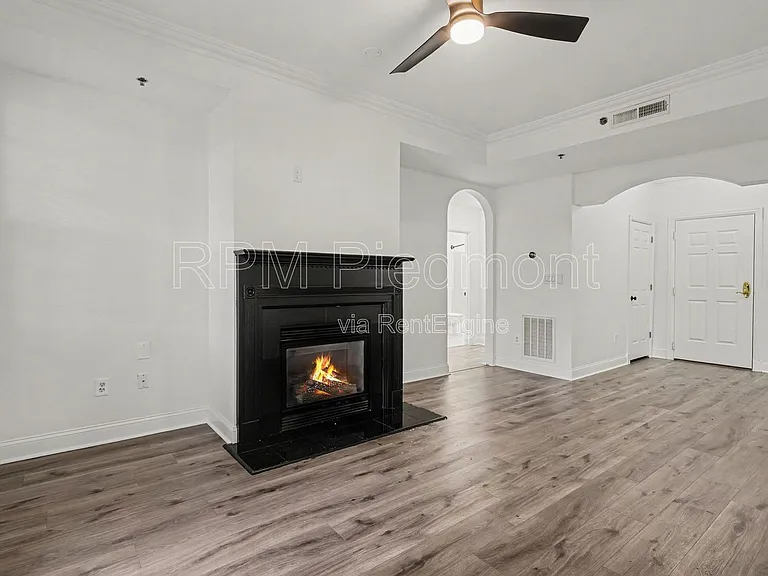 1735 Peachtree St NE #226 — Photo 6