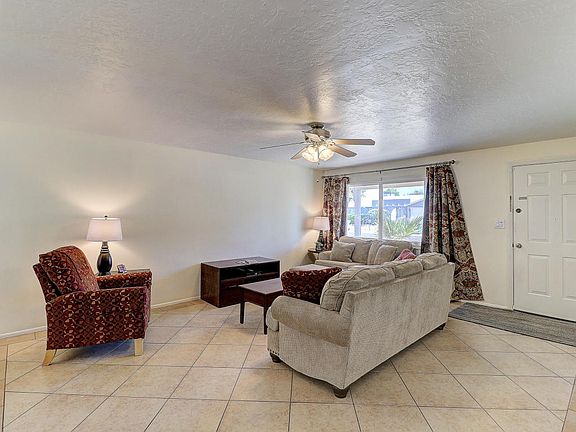 4th image of 3919 E Hillery Dr
