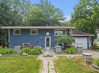 106 Crestwood Dr, Michigan City, IN 46360