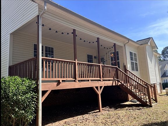 2nd image of 18 Castlewood Dr #N