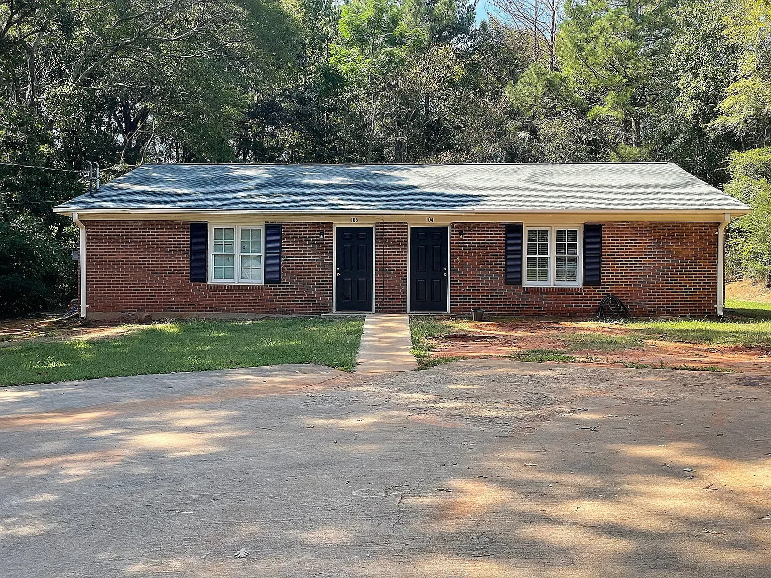 2 bed, 875 sqft, $1,100 — Photo 1