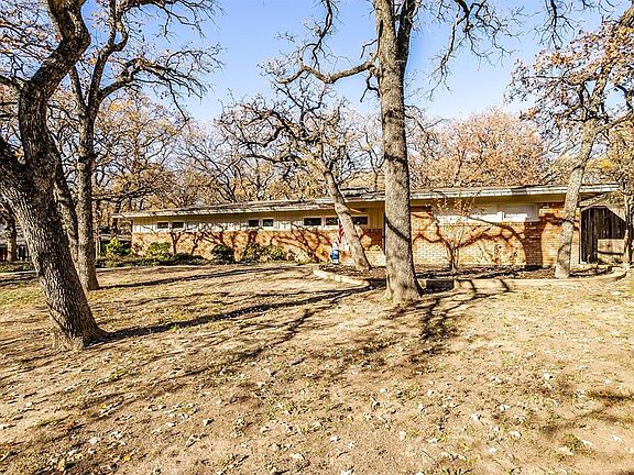 4th image of 6009 Monterrey Dr