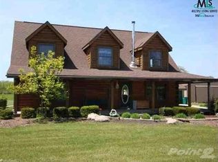 63835 Bates Rd, Lenox, MI 48050