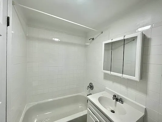 Rented by Highline Residential | media 16