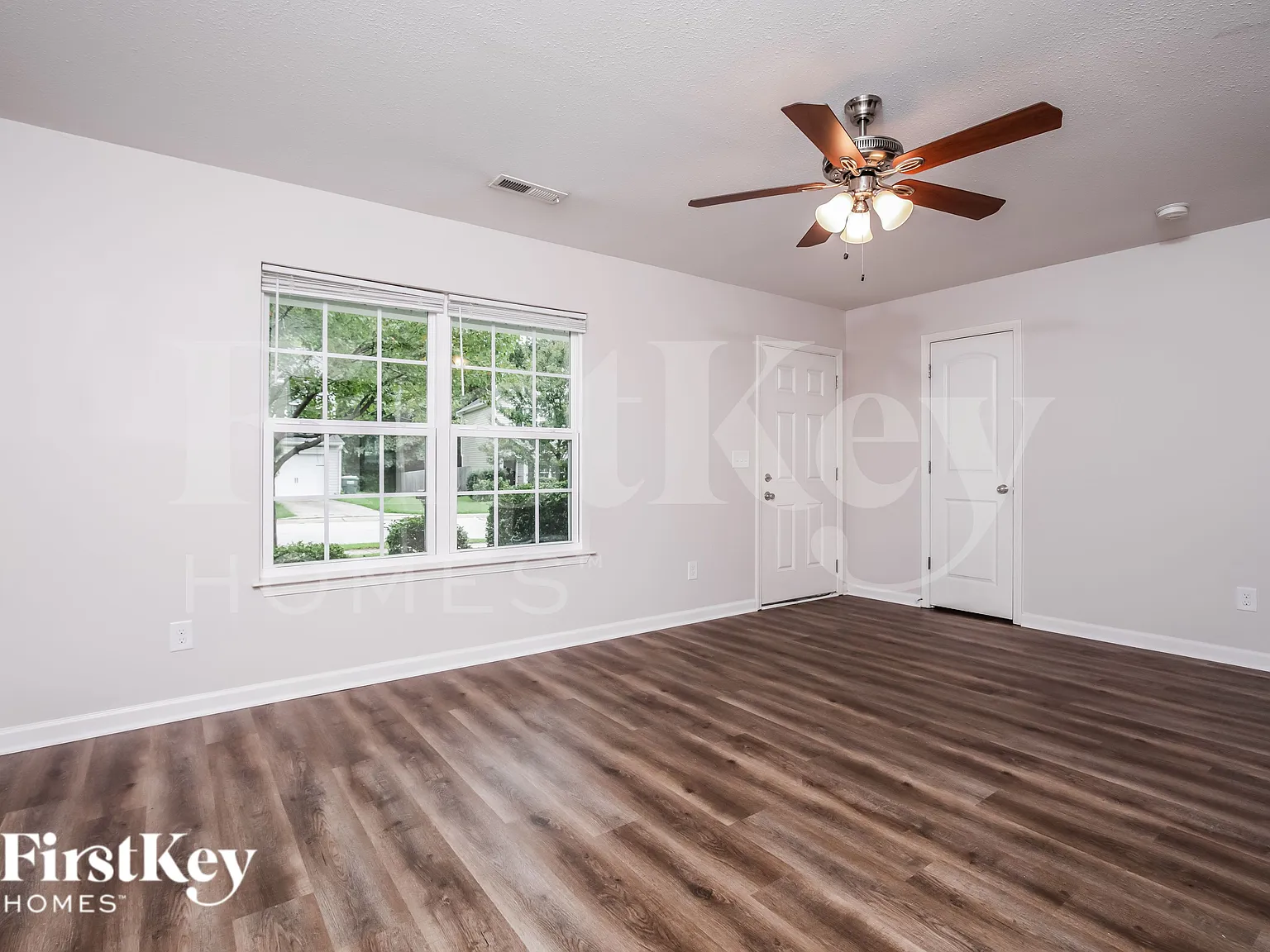 4 bed, 2.5 bath, 1601 sqft, $1,845 — Photo 3