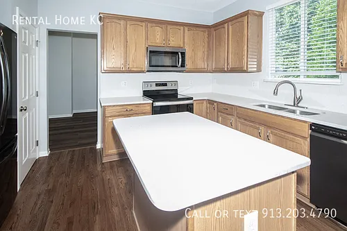1819 W Elm Ter — Photo 12