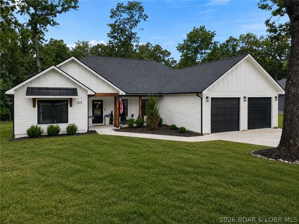 575 Grand Point Blvd, Sunrise Beach, MO 65079